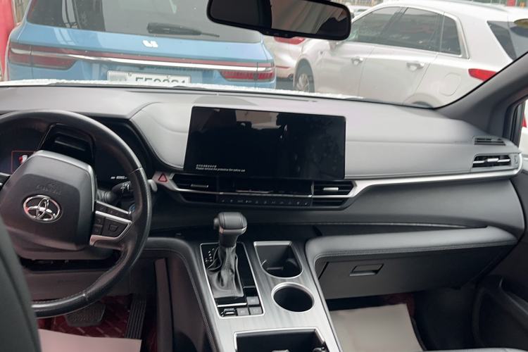 Used Toyota Sienna 2021 2.5L Hybrid Ultimate Edition
