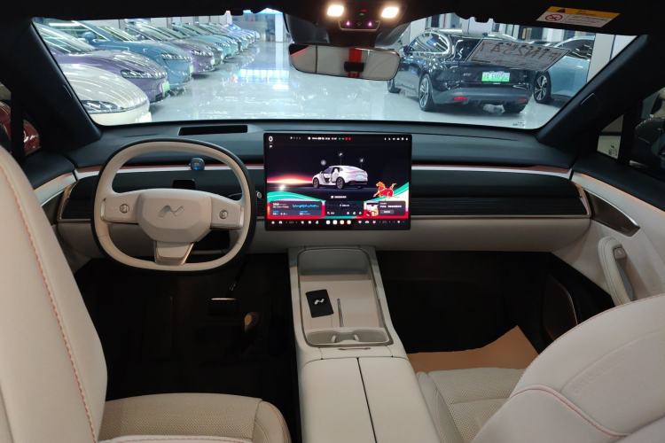 Used ONVO L60 2024 60 kWh Rear-Drive Version
