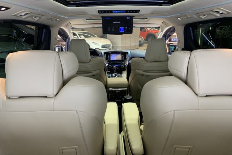 Used Toyota Vellfire 2019 Dual-Engine 2.5L HV Prestige Edition
