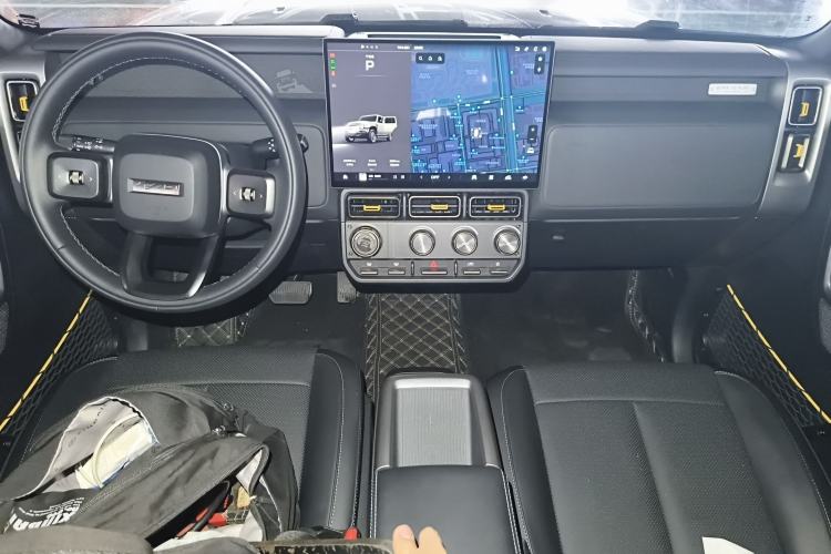 Used  V23 2025 401 Two-Wheel Drive Intelligent Driving Version