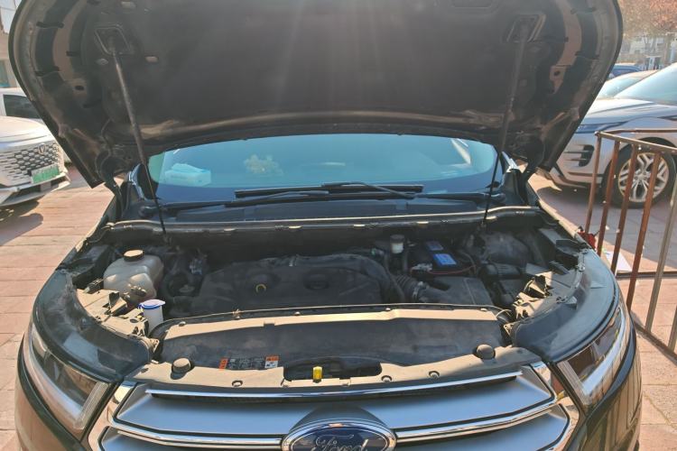 Used Ford Edge 2015 2.0T GTDi 4x4 High-Grade Model
