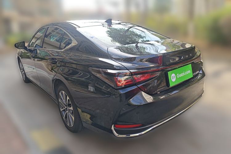 Used Lexus ES 2025 Model, 200 Special Edition
