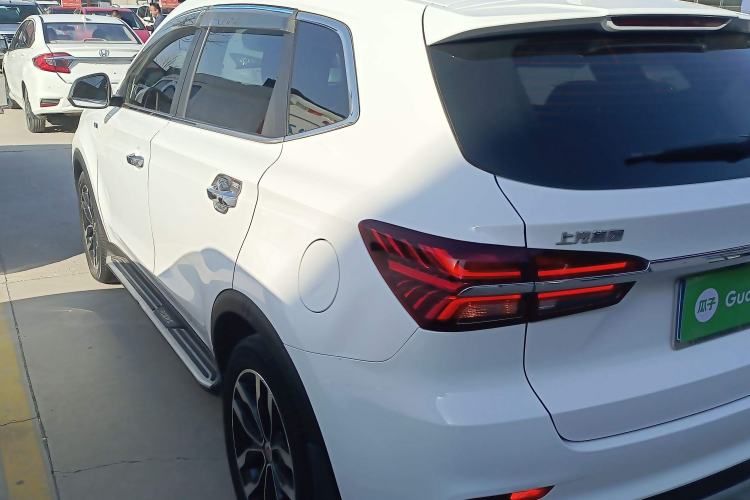 Used Roewe RX5 2016 30T Two-Wheel Drive Automatic Internet Smart Edition
