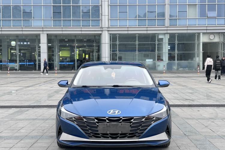 Used Hyundai Elantra 2021 1.5L CVT LUX Prestige Edition