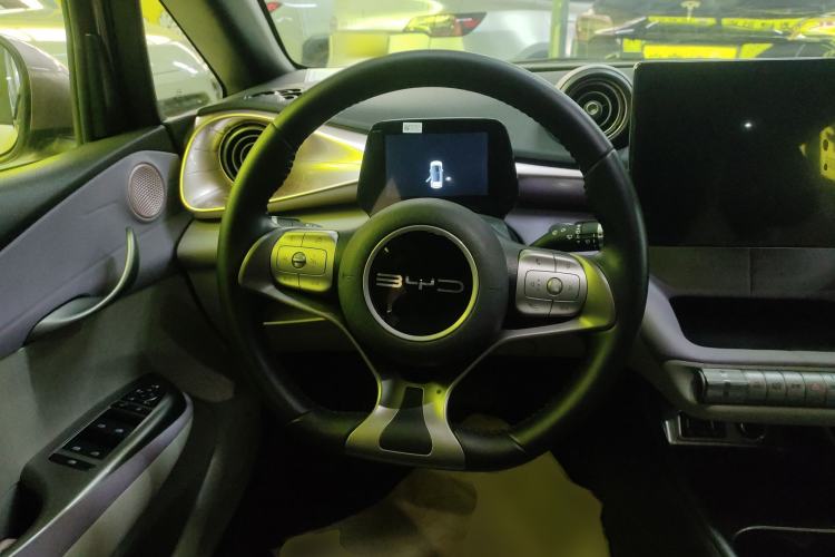 Used BYD Dolphin 2023 420 km Fashion Edition
