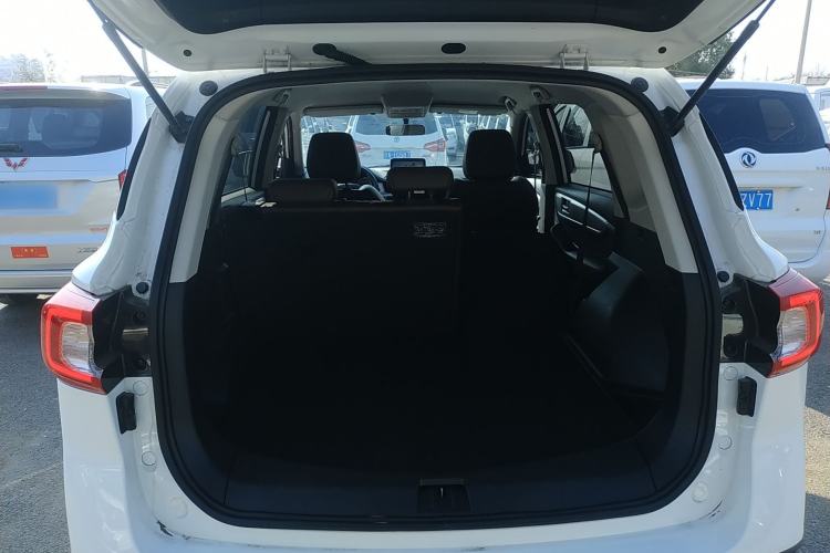 Used FORTHING T5 2022 Grand Edition 1.6L Manual Dream-Chasing Five-Seat Model
