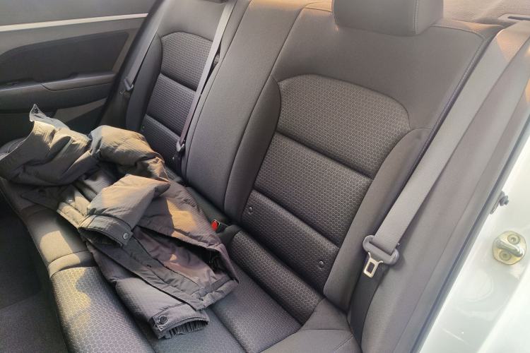 Used Hyundai Elantra 2016 1.6L Automatic ZhiXuan – Elite Version
