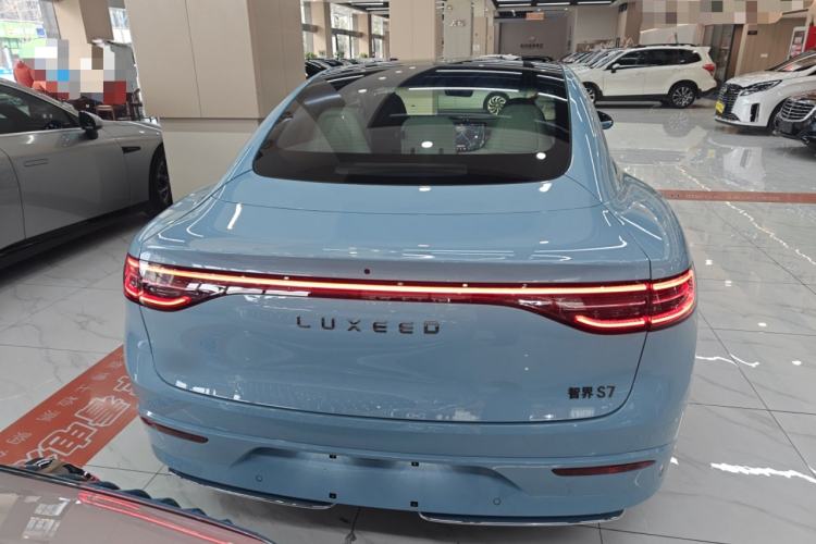 Used Hima Luxeed S7 2025 785 km Ultra
