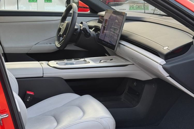 Used  SU7 2024 Rear-Drive Long-Range Intelligent Driving Version
