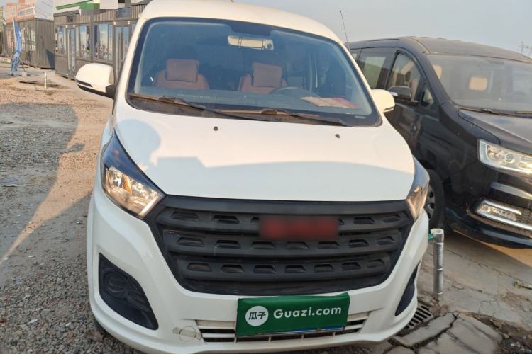 Used Jinbei Gold Hiace M Classic 2022 1.5L Engineering Lion Passenger Vehicle 6 Seats
