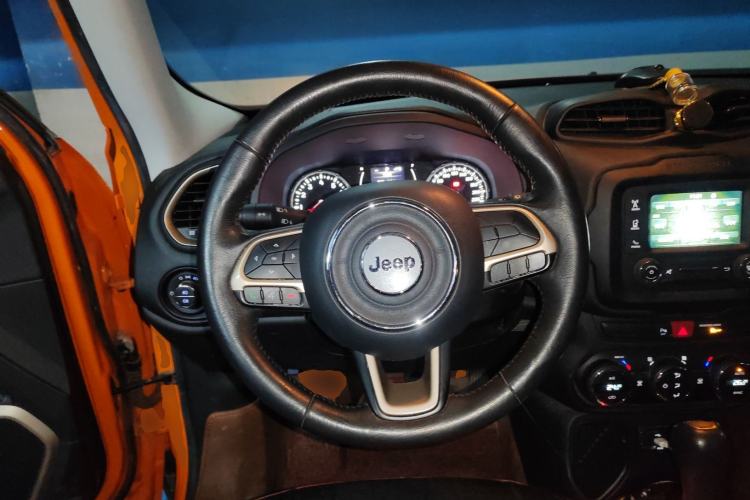 Used  Renegade 2017 180T Automatic Jingneng Edition