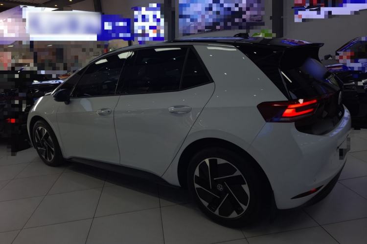 Used Volkswagen ID.3 2025 Smart Model Outstanding Oxygen Edition