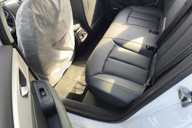 Used Roewe i6 MAX New Energy 2023 EV 420 Skyroof Special Edition
