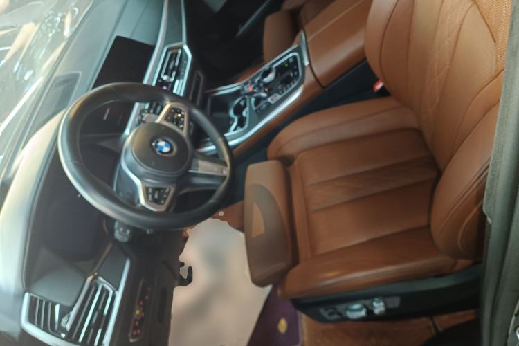 Used BMW X7 2021 xDrive40i Luxury M Sport Package