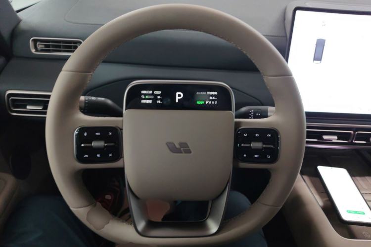 Used Li Auto MEGA 2025 Home Family Special Edition
