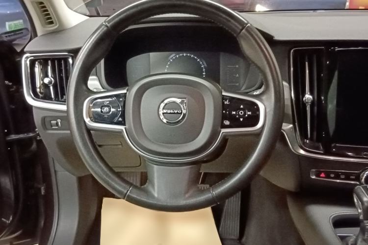 Used Volvo S90 2019 T4 Zhiyi Edition
