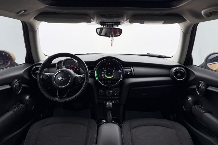 Used  MINI 2016 1.2T ONE Pioneer Edition
