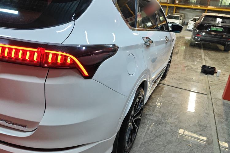 Used JETOUR X70 2021 Zhuge 1.6T DCT Wuhou 7-Seater
