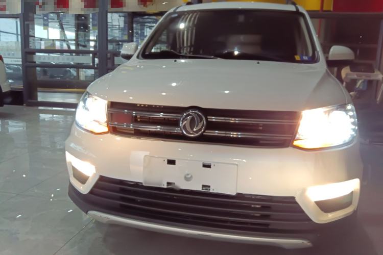 Used Dongfeng Fengon 370 2020 S370 1.5L CVT Luxury Model 5 Seats