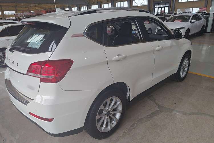 Used Haval H2 2017 Red-Label 1.5T Automatic Two-Wheel Drive Luxury Model
