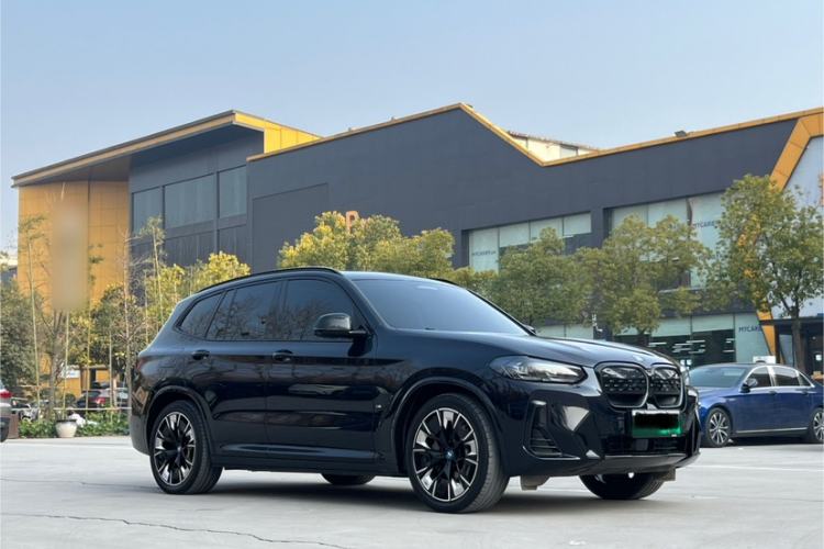 Used BMW iX3 2022 Leading Type
