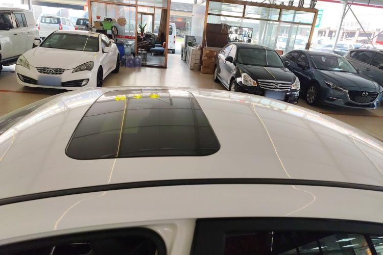 Used Geely Auto Emgrand GL 2018 1.4T Manual Elite Smart Connectivity Version
