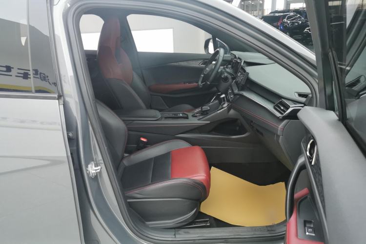 Used Lynk & Co 06 2020 1.5T JinPro model
