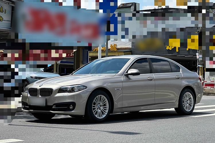 Used BMW 5 Series 2014 525Li Leading Model

