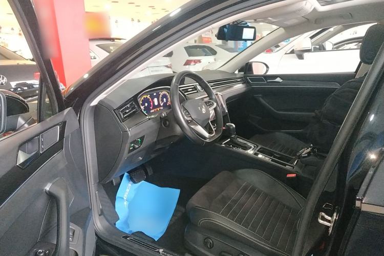 Used Volkswagen Magotan 2020 330TSI DSG Leading Model
