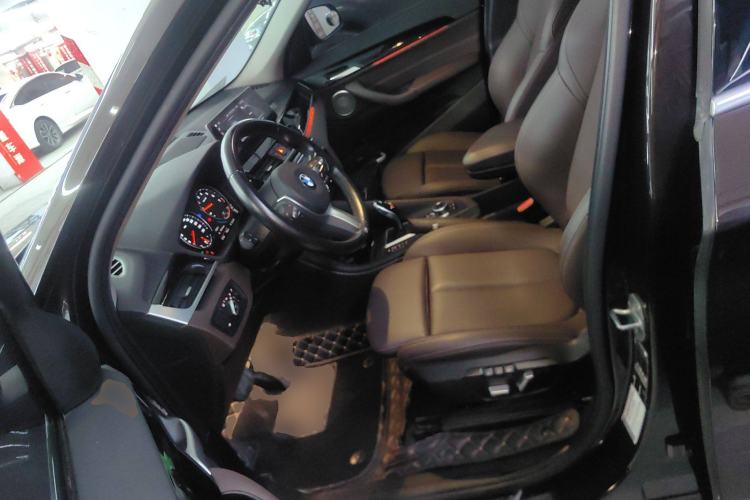 Used BMW X1 2022 sDrive25Li Leading Model
