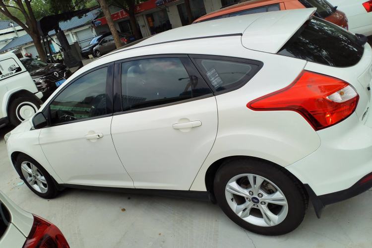 Used Ford Focus 2012 Hatchback 1.6L Automatic Fashion Edition
