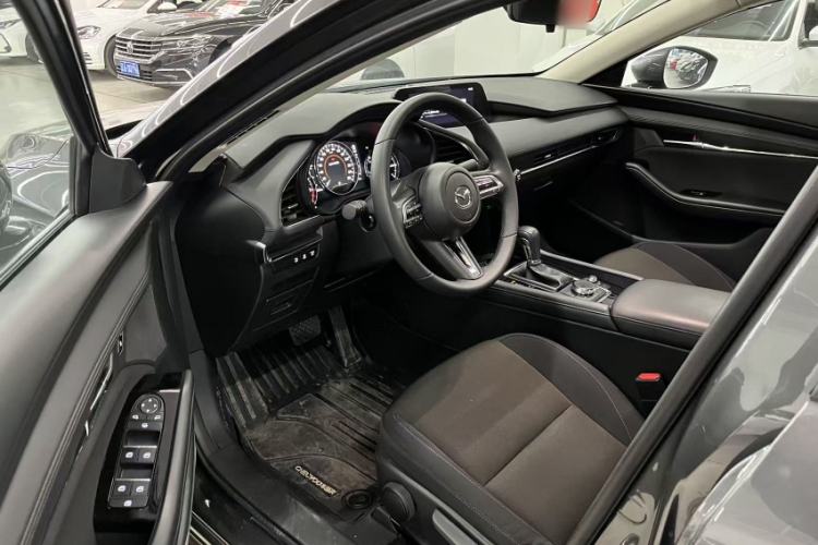 Used Mazda Mazda 3 Axela 2023 2.0L Automatic ZhiXuan Edition