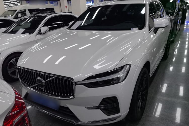 Used Volvo XC60 2022 B5 4x4 Zhiyi Luxury Edition
