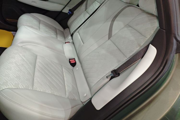 Used Zeekr 001 2025 WE Edition 100 kWh Rear-Wheel Drive
