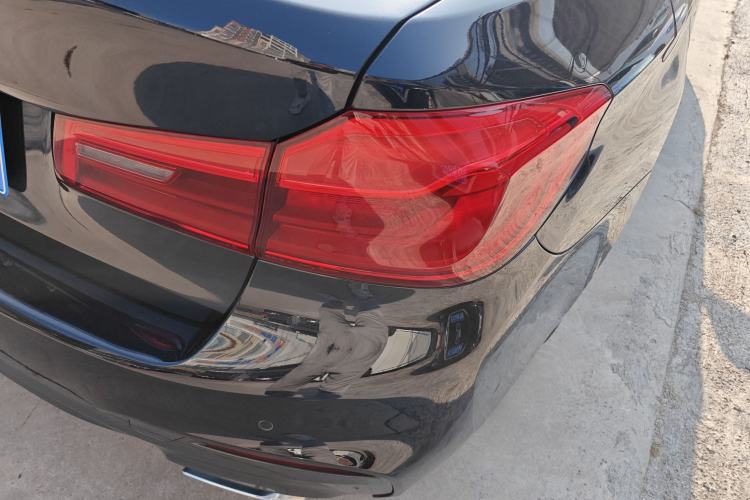 Used BMW 5 Series 2019 530Li Leading Model M Sport Package
