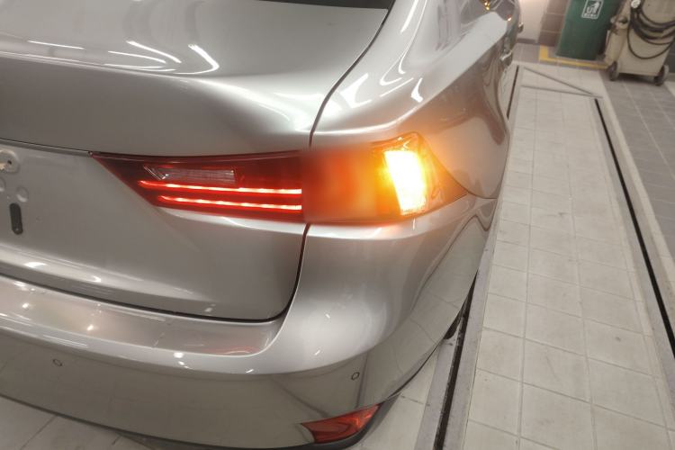 Used Lexus IS 2015 200t F SPORT