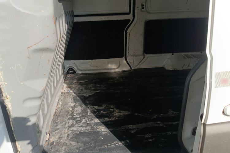 Used Jinbei Hiace X30 2021 1.5L Wealthy Van China VI Standard SWC15M
