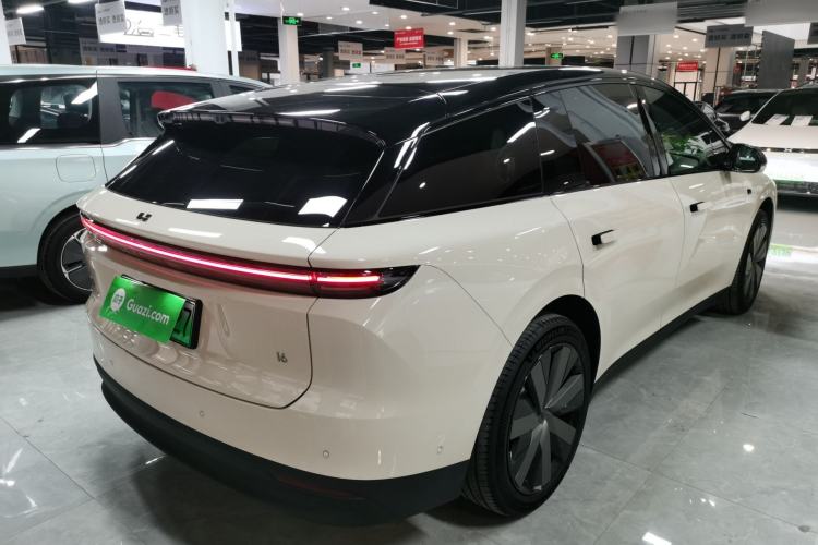 Used Li Auto Li Auto i6 2025 Model Four-Wheel-Drive Standard Type