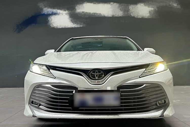 Used Toyota Camry 2019 Revised Version 2.0G Luxury Edition
