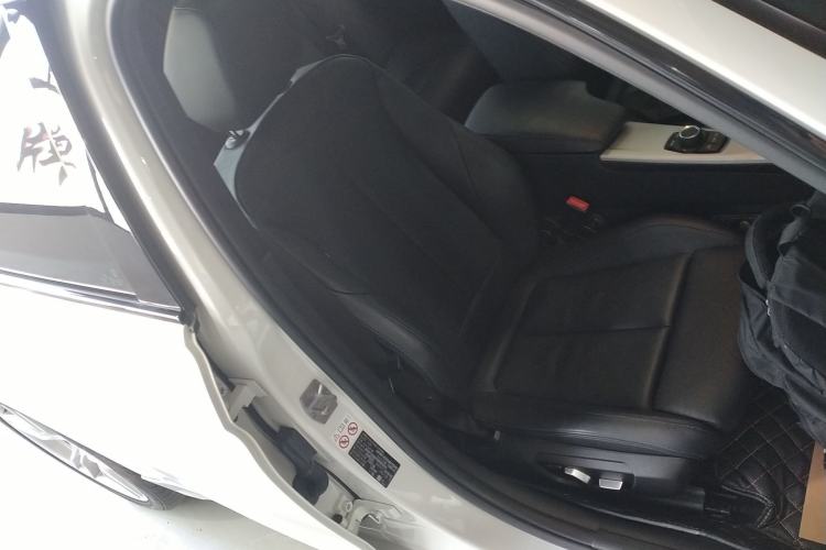 Used BMW 3 Series 2019 320i M Sport Package
