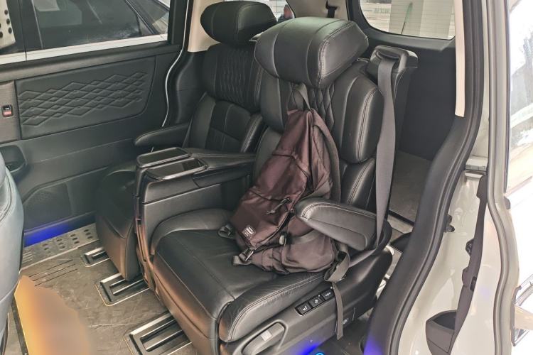 Used Honda Elysion 2022 2.0L eHEV Luxury Edition
