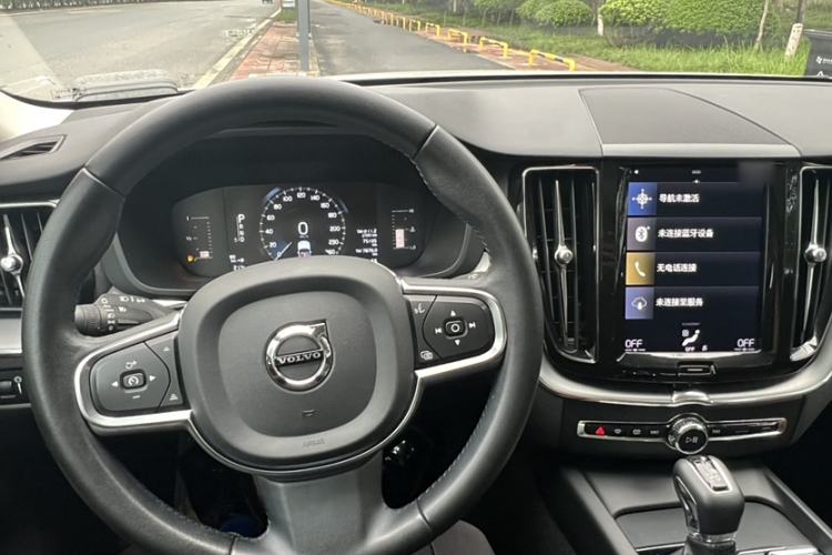 Used Volvo XC60 2020 T5 4x4 Zhiyi Luxury Edition
