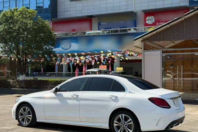 Used Mercedes-Benz A-Class 2021 A 200 L Sport Sedan Fashion Model
