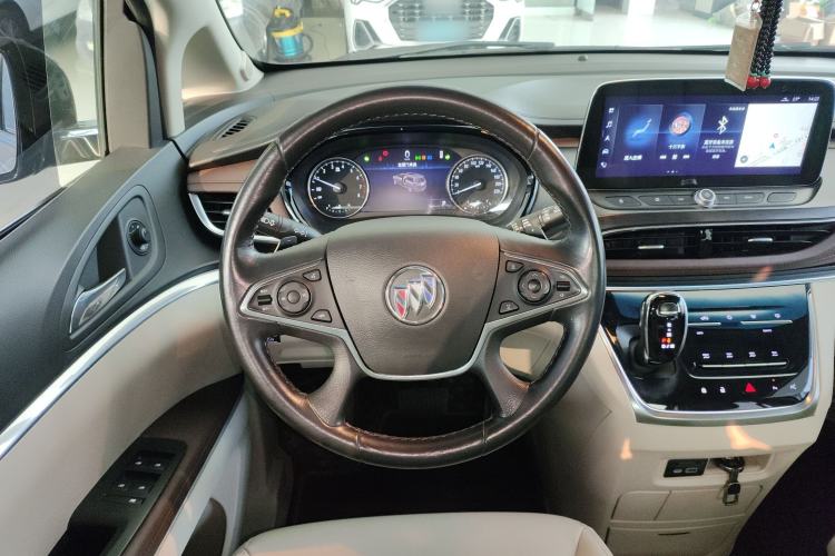 Used Buick GL8 2021 Land Cruiser Executive 652T Premium Model
