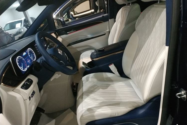 Used Buick GL8 2020 Avenir Avia Four-Seat Luxury Edition
