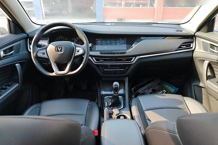 Used Changan CS35PLUS 2022 1.6L Manual Luxury Edition
