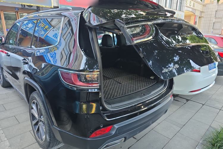 Used  Grand Commander 2018 2.0T Four-Wheel Drive Enjoyment Edition China VI
