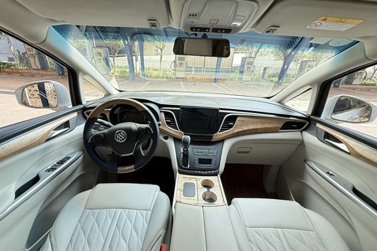 Used Buick GL8 2018 ES 28T Comfort Model China VI Standard
