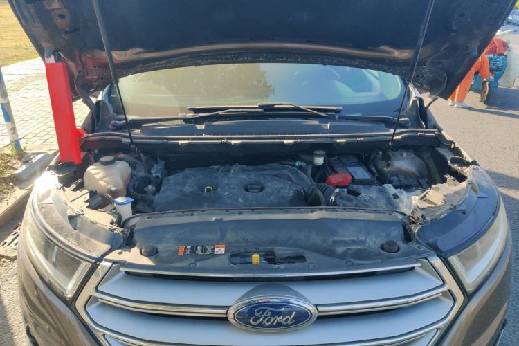 Used Ford Edge 2015 2.0T GTDi Four-Wheel Drive Prestige Model
