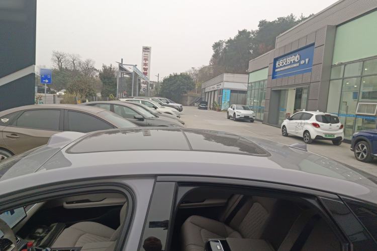 Used BYD Han 2025 EV with 701 km of Laser Radar-Enabled Intelligent Driving
